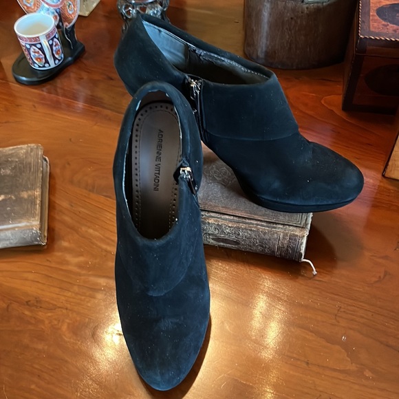 Adrienne Vittadini Polenta black vegan bootie - Picture 3 of 8